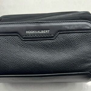 Hook & Albert BLACK LEATHER DOPP KIT